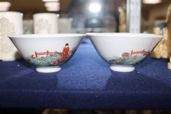 A pair of Chinese famille verte small bowls